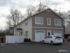 Building Photo - 675 High Ridge Rd