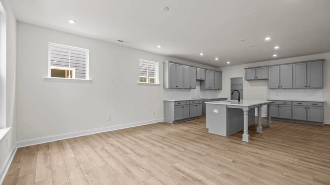 Building Photo - 2021 Near Pt Rd