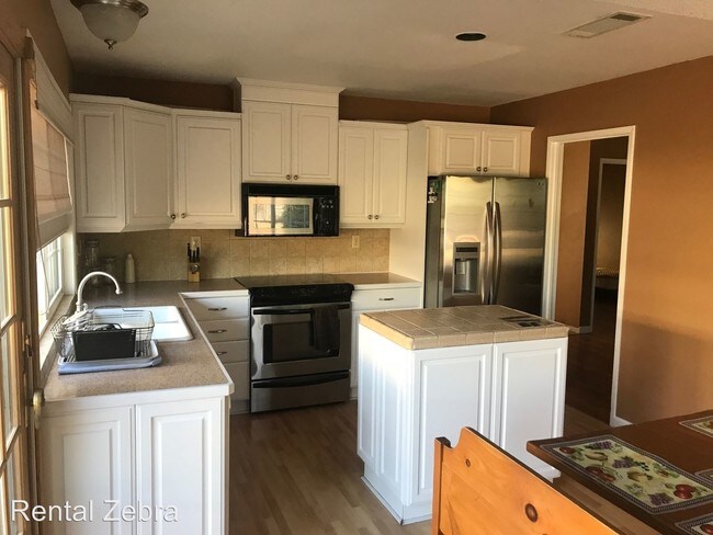 Building Photo - 3 br, 2 bath House - 639 El Portal Dr