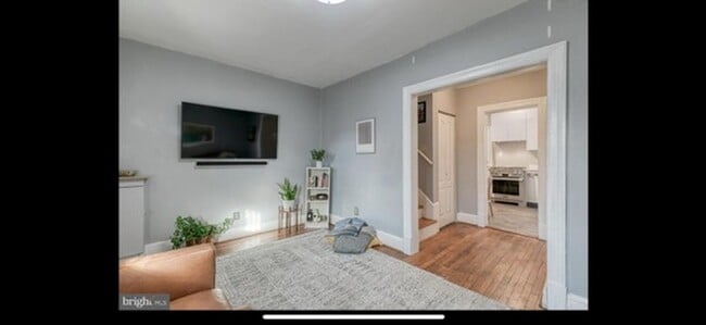 Building Photo - 1816 Rosedale St NE