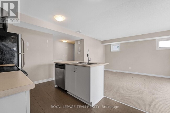 Building Photo - 231 Infusion Private