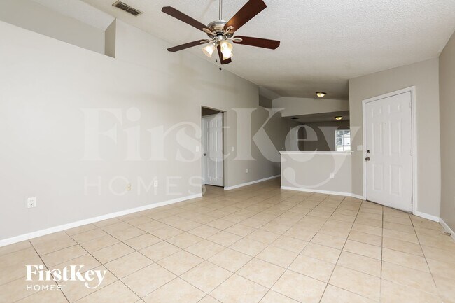 Foto del edificio - 6501 Viewpoint Ct