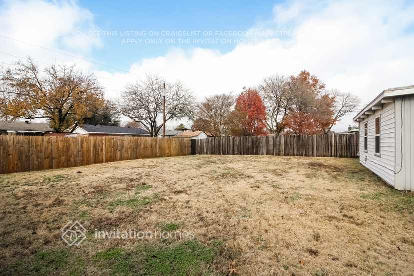 Building Photo - 1231 Rutherford Dr