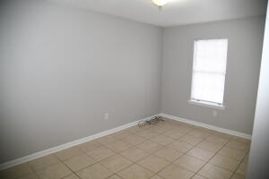 Building Photo - 2713 Landing Loop Dr