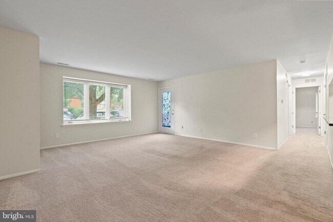 Foto del edificio - 2201A Durham Ct