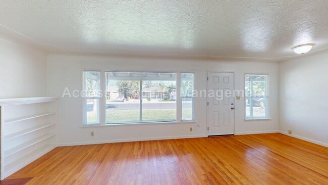 Foto del edificio - 2324 Bellamy St