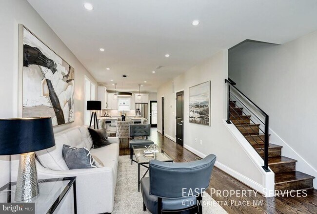 Building Photo - 410 Marietta Pl NW