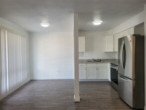 Building Photo - 7823 Detroit St