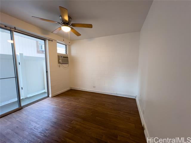 Building Photo - 1555 Pensacola St