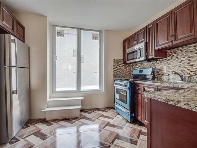 LARGE KITCHEN - 152 McAdoo Ave