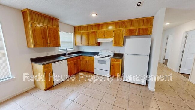 Building Photo - 213 Damascus Rd