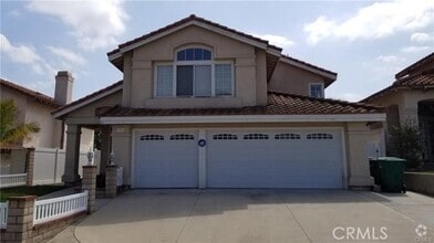Building Photo - 424 Dylan Dr