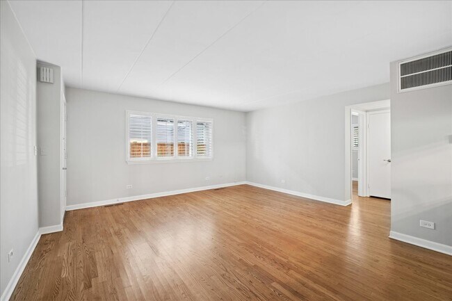 Foto del edificio - 319 Vine Ave