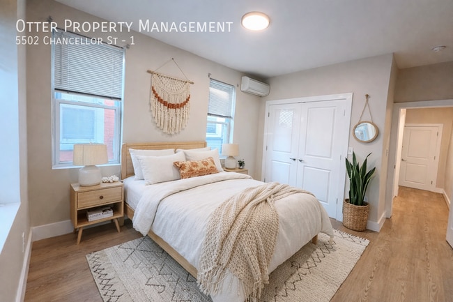 Foto del edificio - 5502 Chancellor St