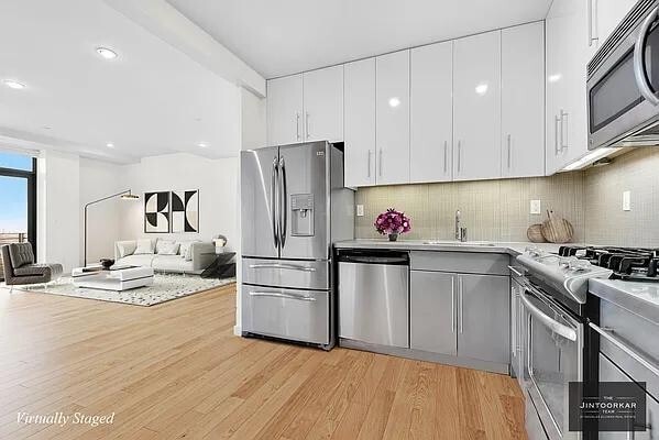 Building Photo - 38 Delancey St