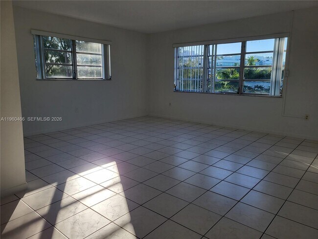 Foto del edificio - 1020 94th St