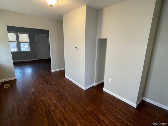 Foto del edificio - 429 E Hayes Ave