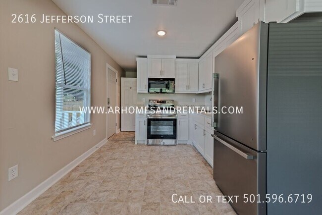 Foto del edificio - 2616 Jefferson St