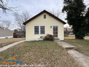 Building Photo - 221 Rosewood St