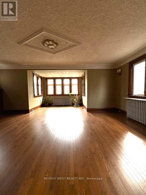 Building Photo - 34 Rusholme Dr