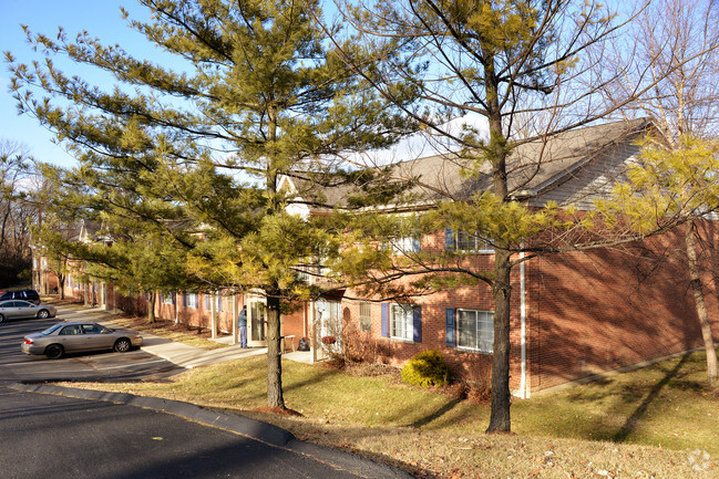 Building Photo - Park Manor Apartments