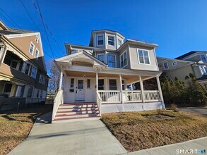 Building Photo - 592 Laurel Ave