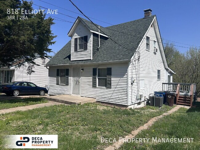 Foto del edificio - 818 Elliott Ave