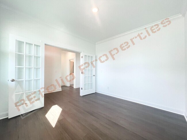 Foto del edificio - Beautiful Brand New 4 Bedroom, 3 Bathroom ...