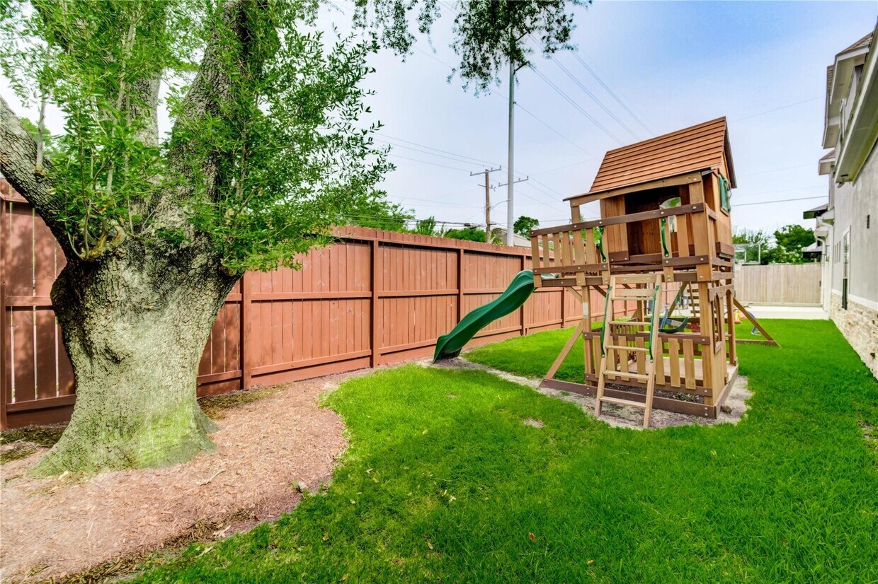 Foto del edificio - 1403 Wakefield Dr