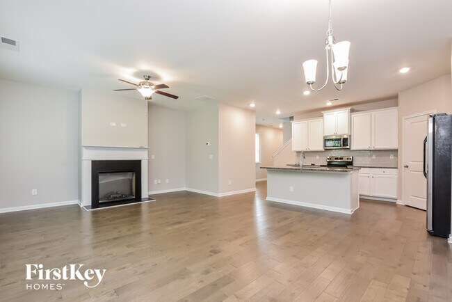 Building Photo - 4388 Richmond Ct