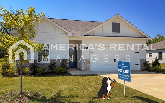 Building Photo - DEPOSIT PENDING! HOLIDAY MOVE IN SPECIAL - Including HALF OFF DEPOSIT!!