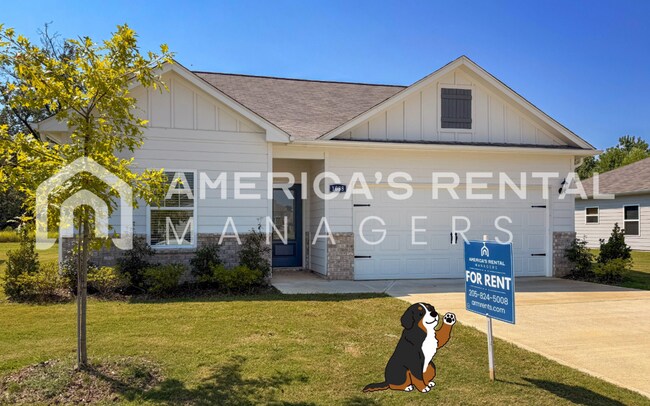 Foto del edificio - DEPOSIT PENDING! HOLIDAY MOVE IN SPECIAL - Including HALF OFF DEPOSIT!!