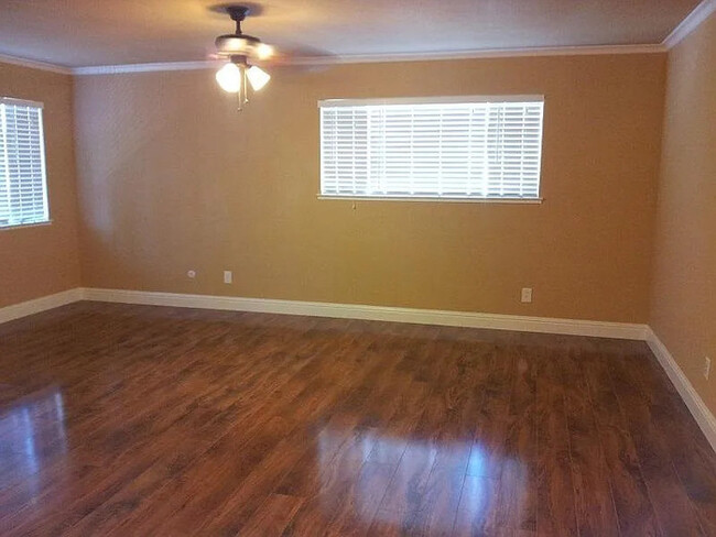 Building Photo - 11543 Quartz Dr