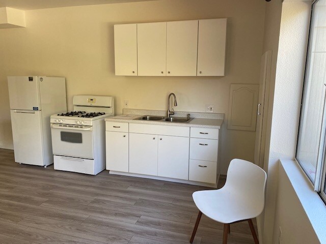 Light Efficient Kitchen - 6175 Ramirez Canyon Rd