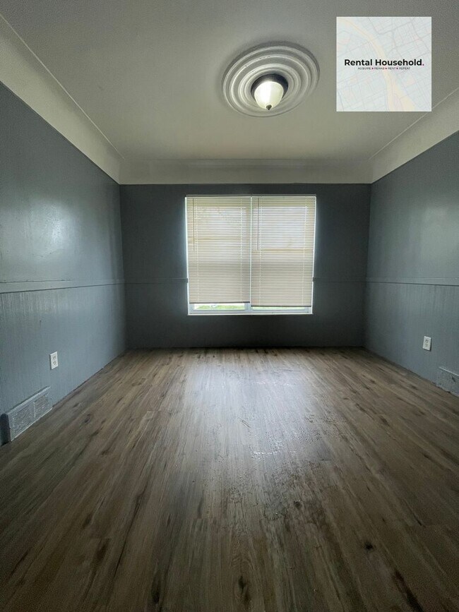 Foto del edificio - Beautifully Updated 3-Bedroom Bungalow-Ready for Move-In