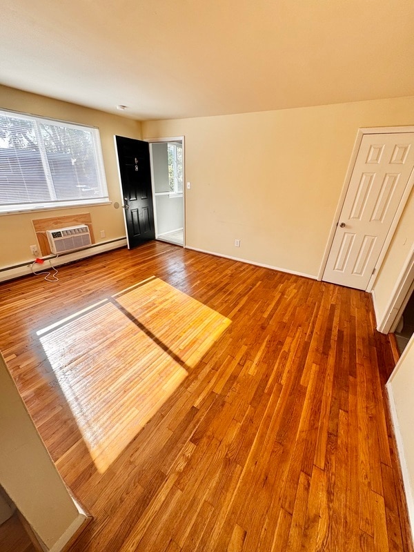 Photo - 3212 Ellwood Ave Apartment