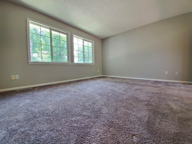 Foto del edificio - 627 36th St SW