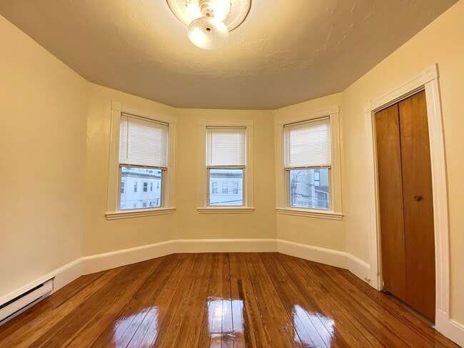 Photo - 257 Beacon St. #3 House