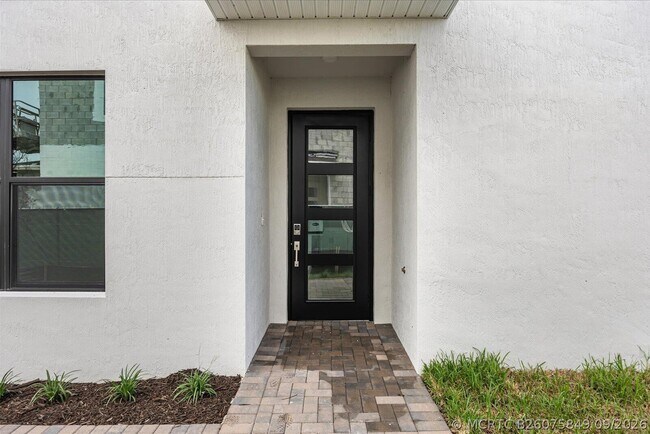 Building Photo - 9982 SW Torquay Dr