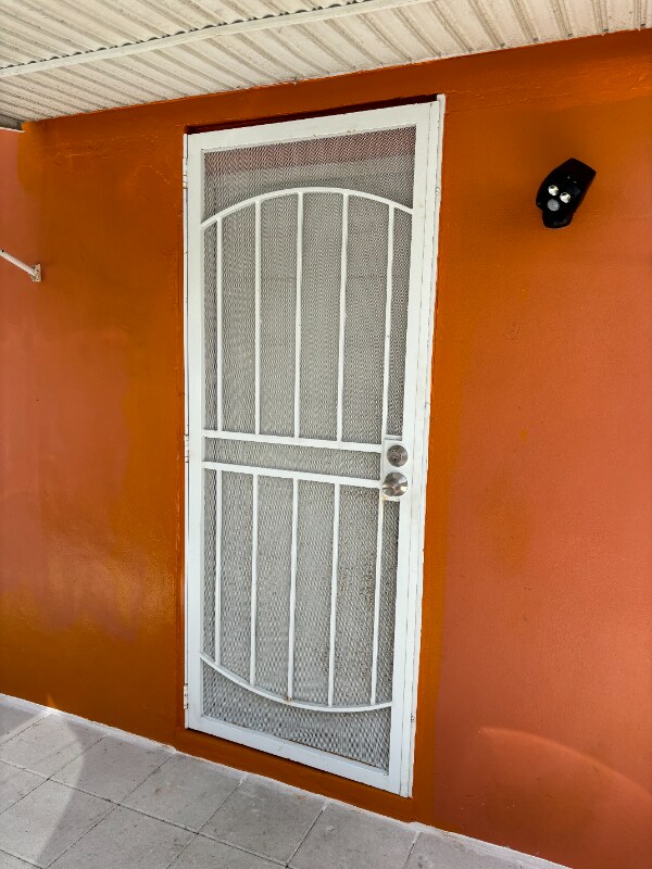 Foto del edificio - 1740 NE 143rd St