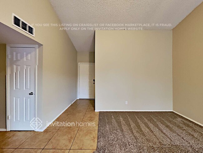 Building Photo - 7460 E Dewan Ave