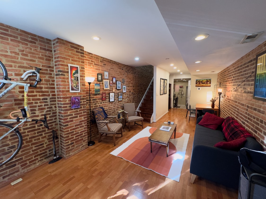 Photo - 450 E Federal St