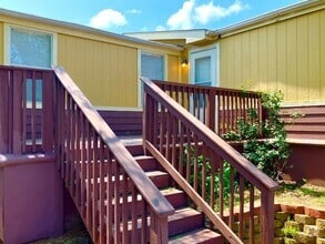 Building Photo - 1328 Steen Rd