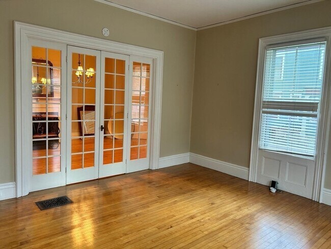 Foto del edificio - 36 7th St