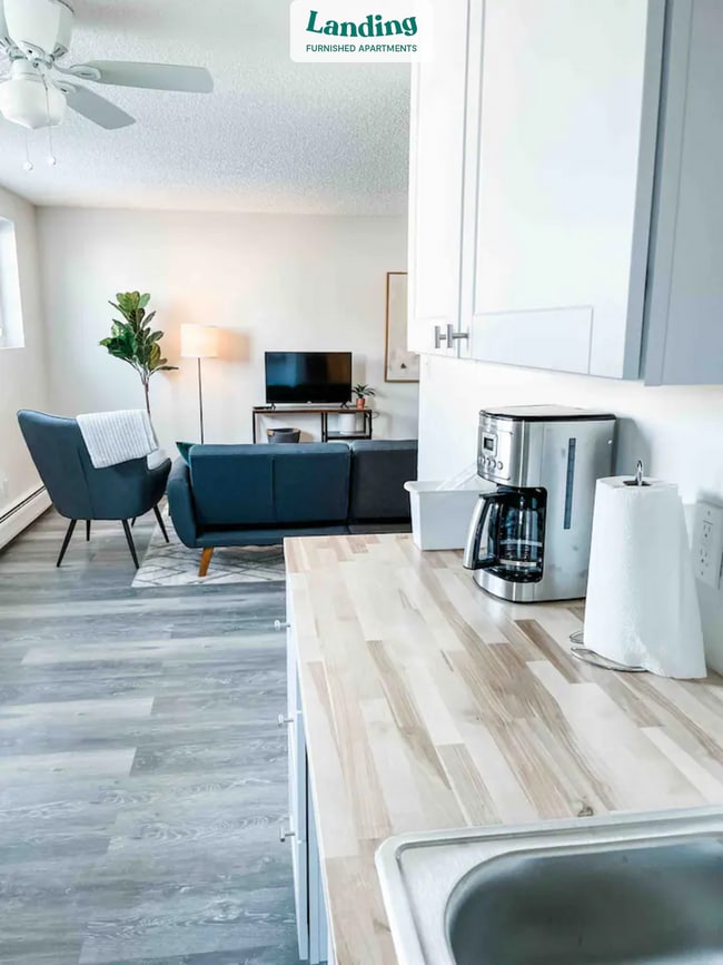 10022 E Montview Blvd Unit 102.1335350, Aurora, CO 80010 Room for