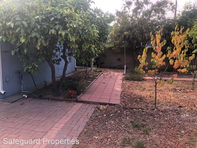 Foto del edificio - 3 br, 2 bath House - 1817 N. Britton Dr.