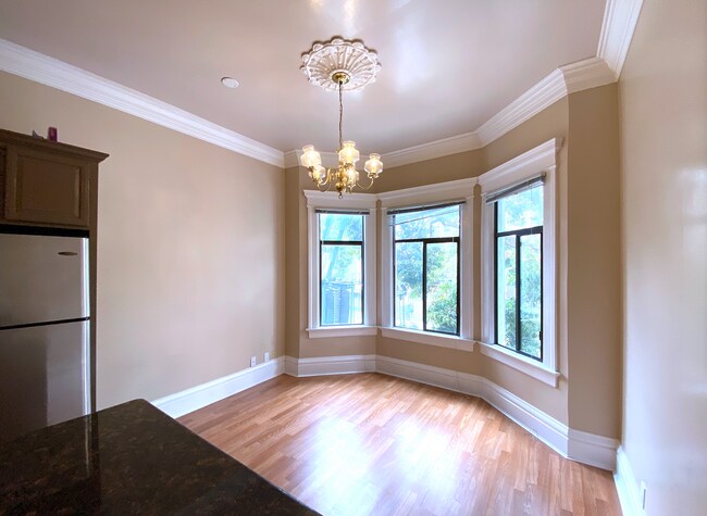 Foto del edificio - 115 Sanchez St