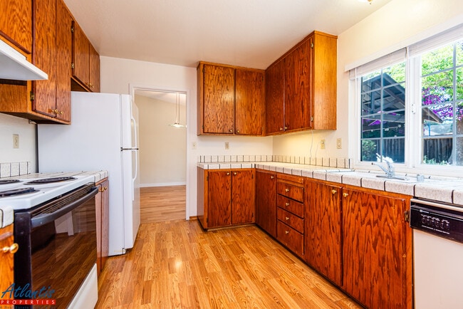 Building Photo - 5711 Wheelsman Pl