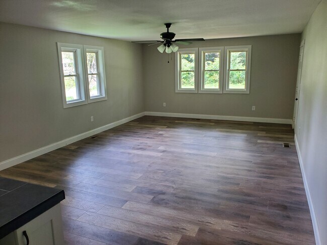 Foto del edificio - 2770 Moss Rd