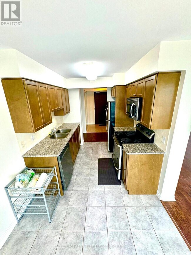 Photo du bâtiment - 335 Rathburn Rd W